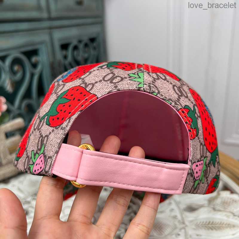 

Baseball cap designers hats luxury ball cap Strawberries designs sports style travel running wear hat temperament versatile caps Multiple9PJ1, Brown