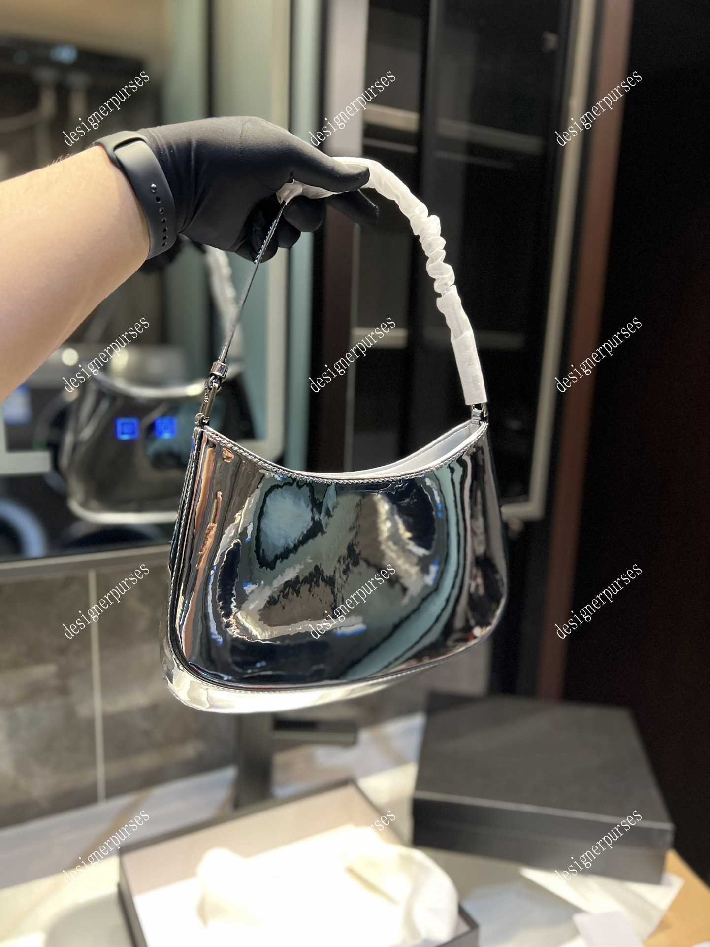 

TZ Designer bags Classic hobo handbags Women tote bag Spring summer underarm bag Simple Cleo shoulder bags Satchels Fashion handbag Outdoor shopping lady hobos 27CM, White