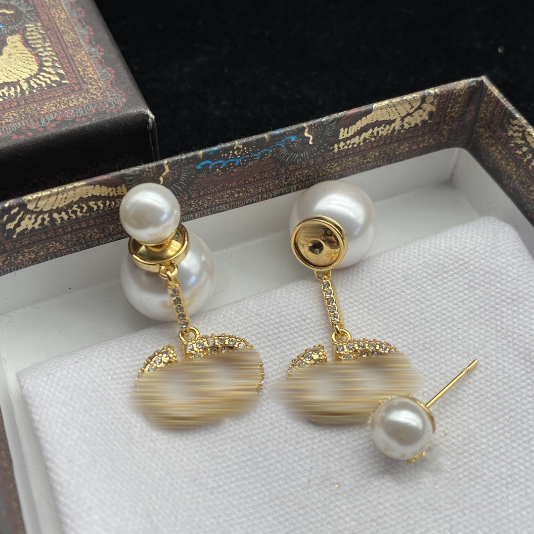 

Plated 925 Silver Luxury Brand Designers Letters Stud Geometric Famous Women Round Crystal Rhinestone Pearl Earring Wedding Party Jewerlry Circular with box 32