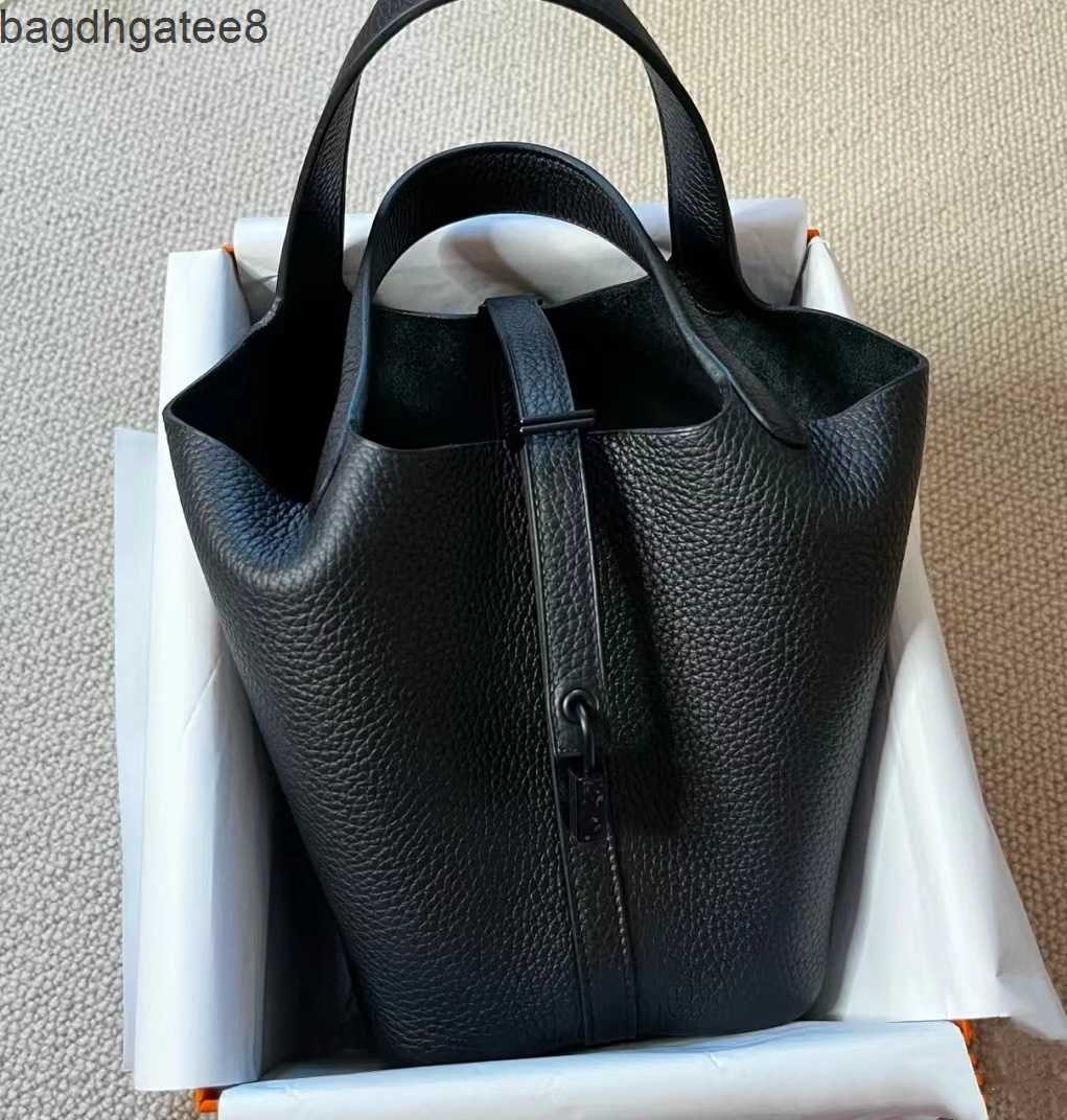 

Portable 2023 Totes Picotin Designer Locks Female Bag Bags Hermas Layer Kraft Basket Bucket A54q, Black buckle