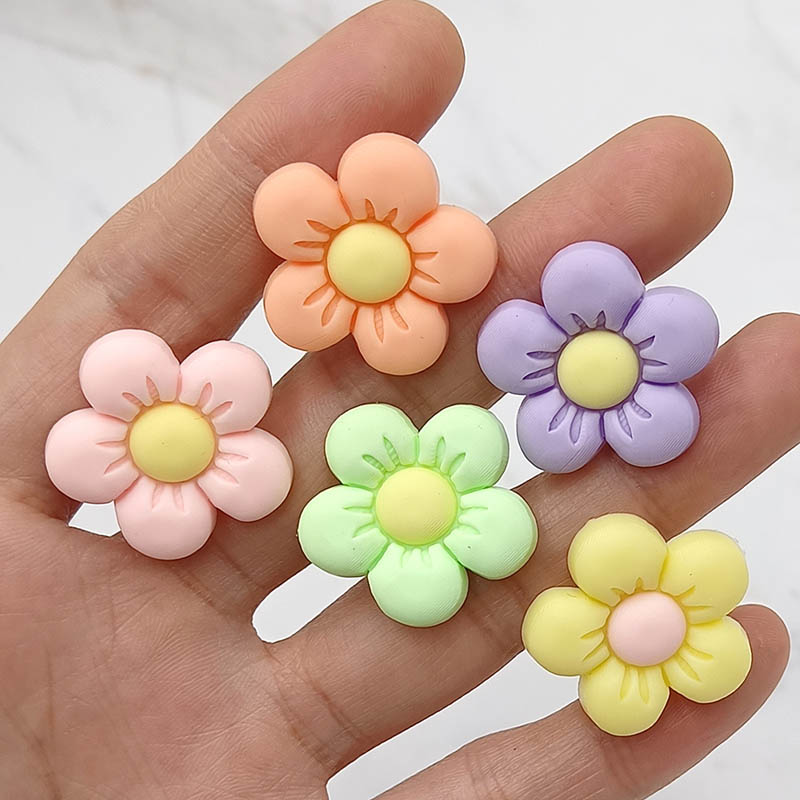 

wholesale 30 50 100Pcs Colorful Flowers PVC Shoe Charm Accessories Diy Shoe Buckle Decor Fit Pins Croc Charms JIBZ Kid Party Gift