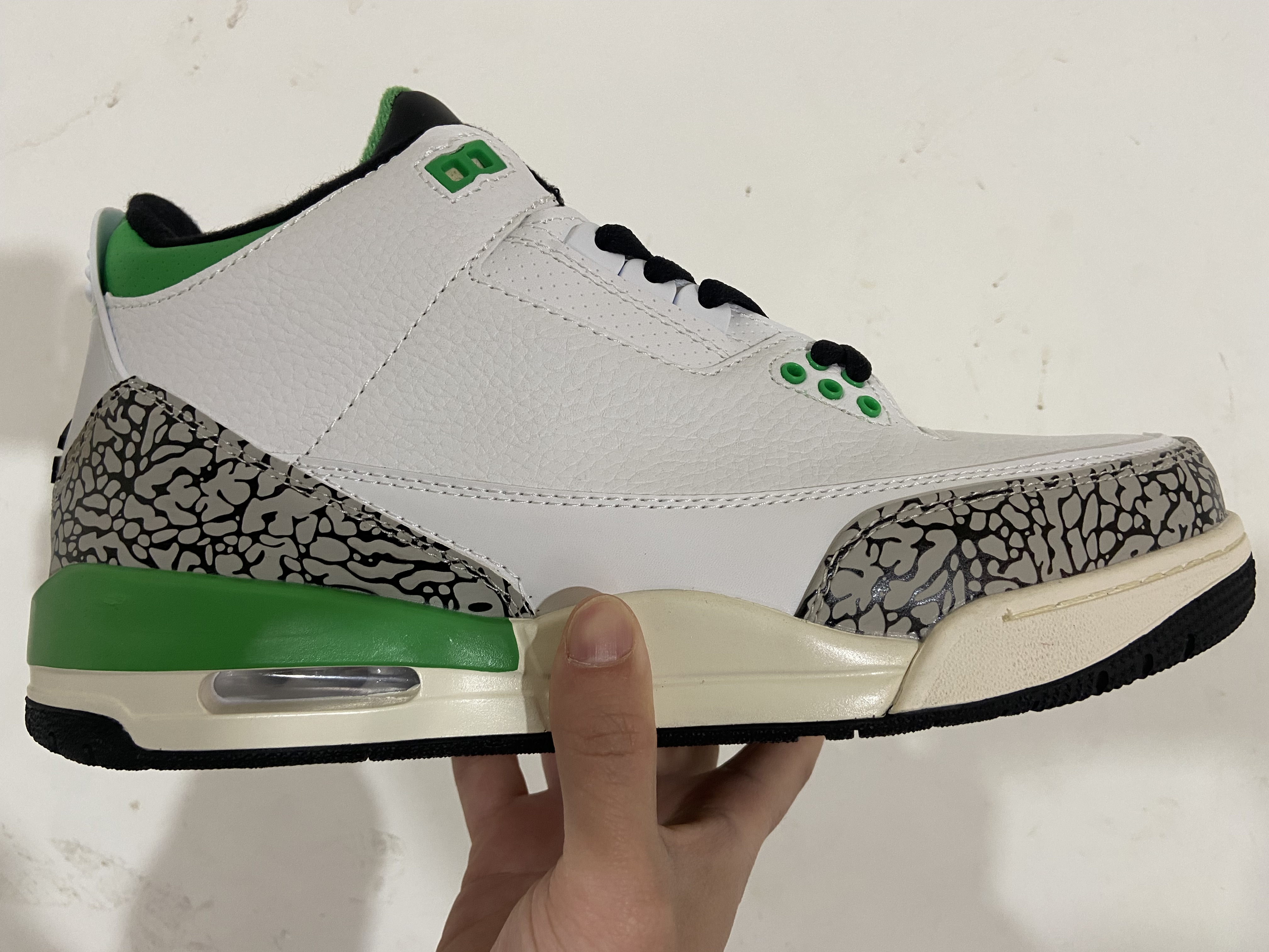 

Top quality Lucky Green Basketball shoes for sale CK9246-136 men women Sport Shoe Trainner Sneakers US7-US13, Shoes with logo