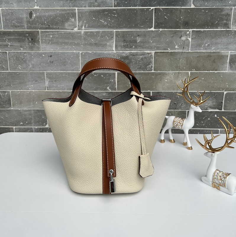 

H bag Designer Original 2023 summer new H family TC top layer Kraft vegetable basket women's bag leather Bucket Bag Fashion lock handbag, Milkshake white