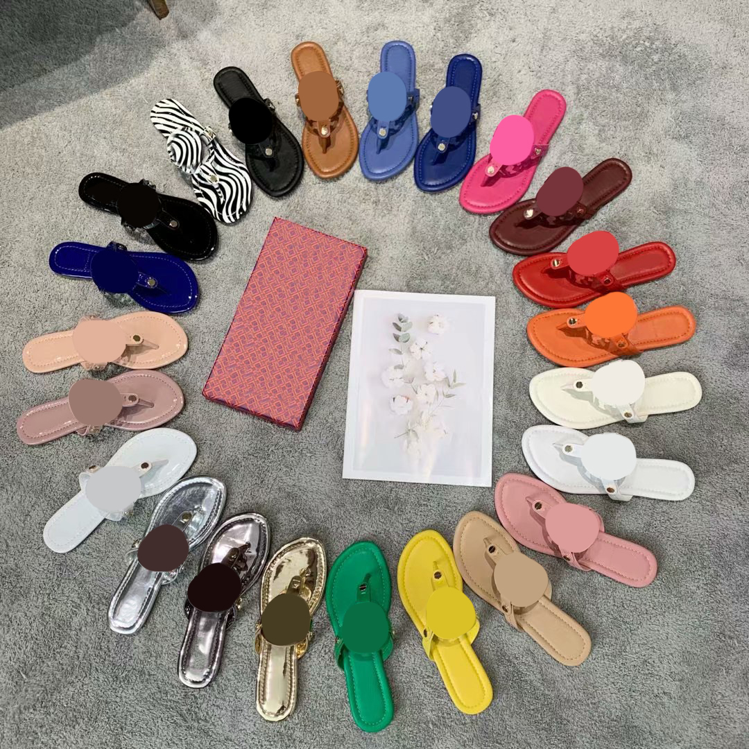 

Summer Sandals Luxury Leather Women Summer Flip Flip Anti-Slip Beach Shoes Flip Toe Flat Soft Flip Flops Leather Ladies Sandals Casual Slippers with Box Size 35-43