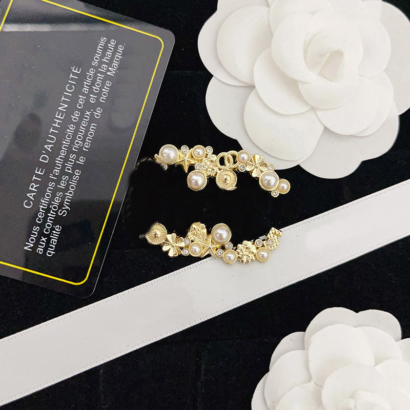 

18k Gold Pearl Diamond Brooch Designer Girl Love Logo Brooch Spring New Brand Pins Brooch Fashion Versatile Jewelry Accessories Wedding Party Gift