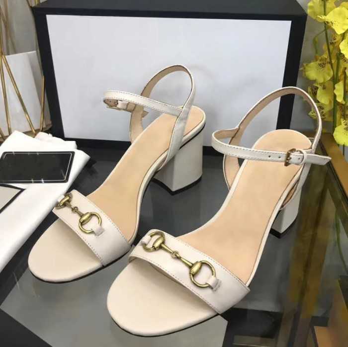 

Designer Sandals High Heels Women Open Toe Stiletto Heel Classic Metal Letters Sandal Fashion Stylist Shoes With Box Dust Bag Flat 7.5cm 10.5cm NO021