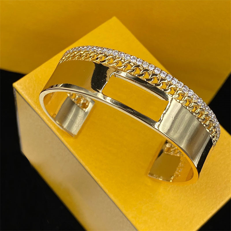 

Three Layers Arrangement Bangle Diamonds Rope Chain Bracelets Hollow Rectangle Hand Jewelry