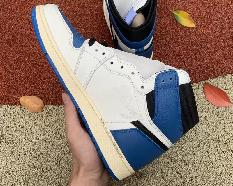 

2023 Basketball shoes Jumpman 1s High OG 1 TS x Fragment Blue White Leather Mens Sports Sneakers Send With Box
