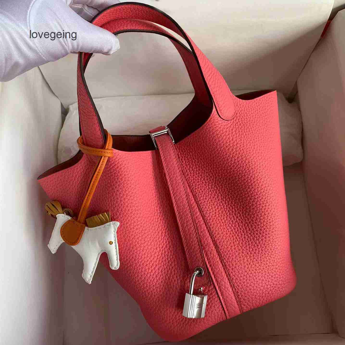 

Leather Totes Wax Picotin Bags Designer Locks Basket Bag Hermas Line 2023 Real Cow Leather Bucket Lychee Elephant Gray Handbag Female Z5k1, Red