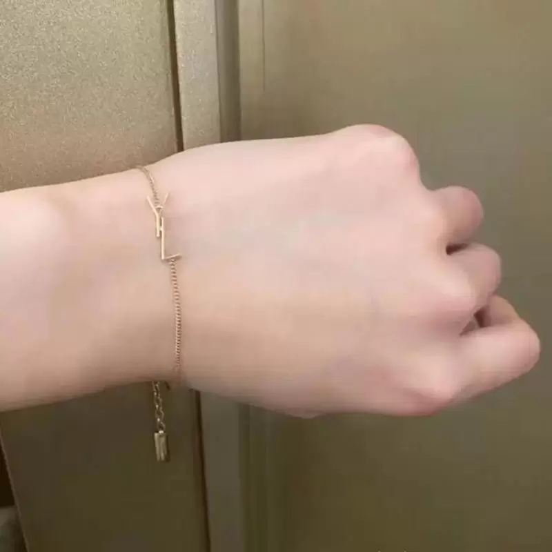 

Womens Fashion Mens Bracelet Luxury Designer Gold Chain Bracelets Classic Jewelry Pendant Letter Y Bracelet Charm Earrings Wedding 2303081BF