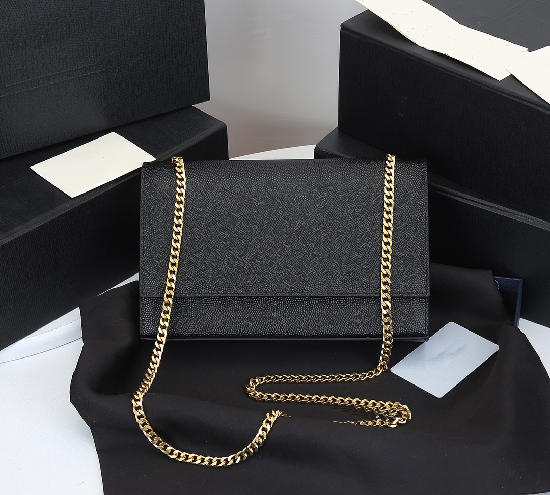 

2023 Designer Luxury handbag Shoulder Bag tassel bag with chain fashion noble 1713, Apricot caviar gold chain