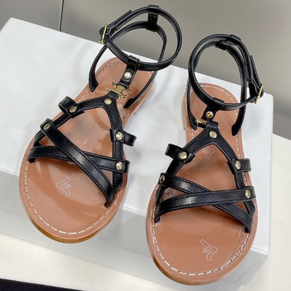 

Popular womens sandals Roman flat Sandals Classic casual girl beautiful style Easy holiday sandal Upper with signature logo Womens Designer Sandals Cutouts Flats