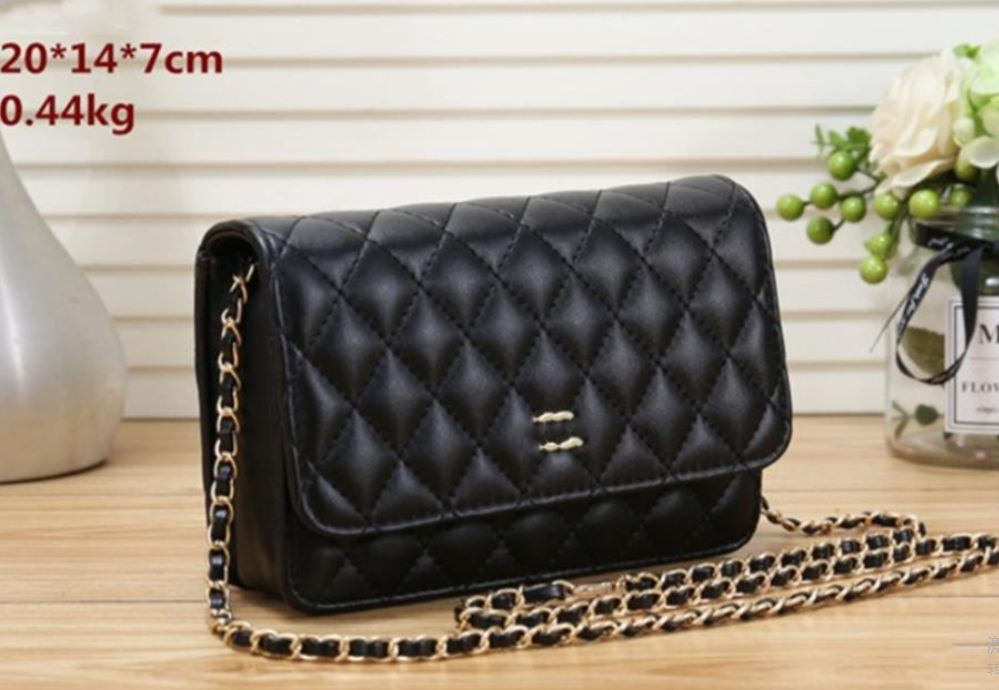 

Designer Rhombus Chain Crossbody Shoulder Bag Versatile classic
