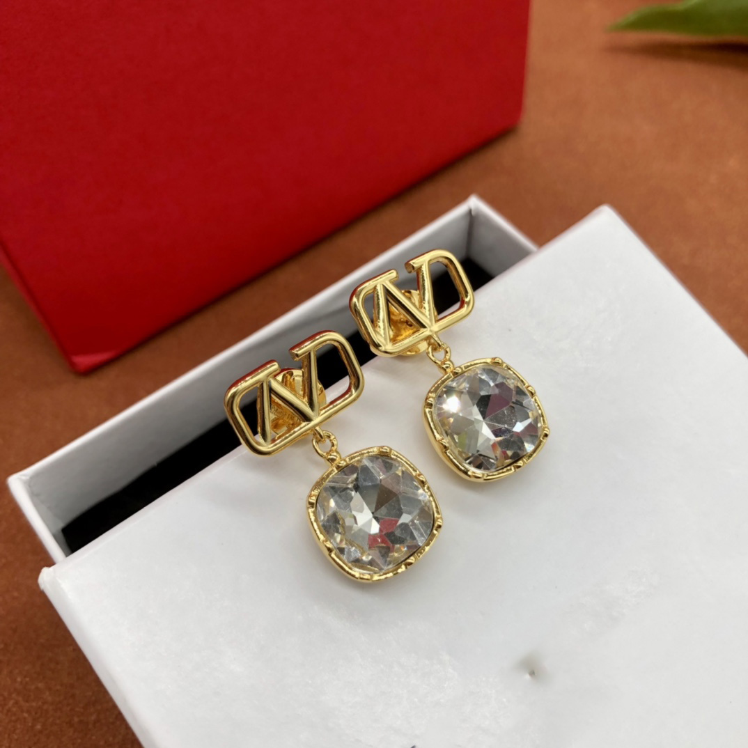 

Letter V Earring Logo Stud Earing Women Fashion Hoop Designer Jewelry Metal Valentinoity Earring Luxury Woman VLogo awvfxcv