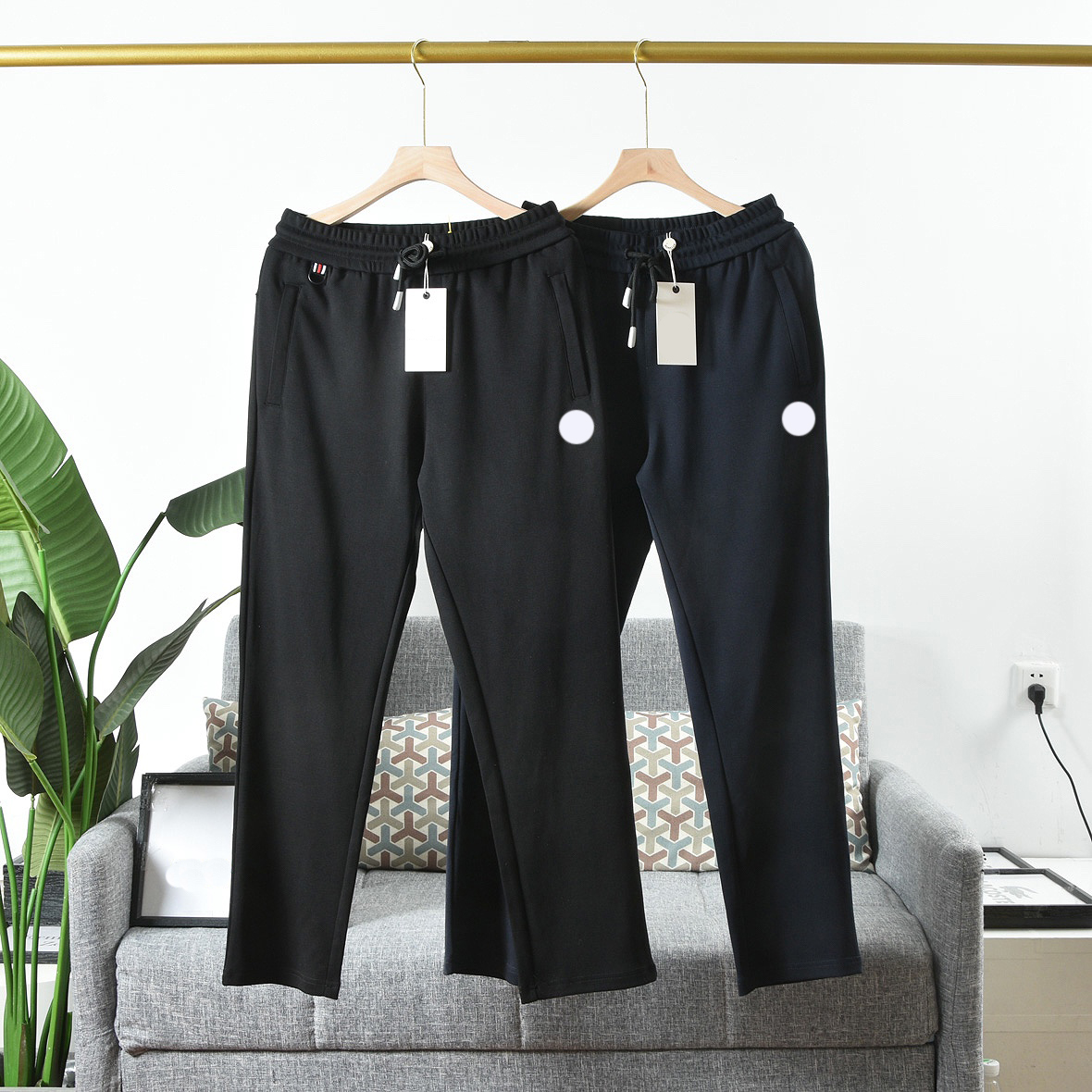 

small Logo Classic Basic mens pant France Luxury Brand sweatpants Spring and Summer 2023 casual pants M