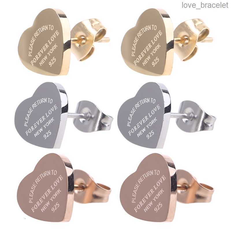 

2022 Top Quality Classic Style Women Lover Heart Studs Luxury Titanium Steel Earrings Printed Wedding Party Gifts Wholesale