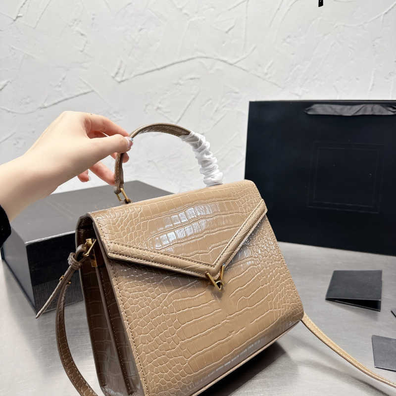 

Woman's Luxury Designer Bags LOULOU Backpack Handbags Shoulder Crossbody bag Tote New Fashion Texture Leather Multifunctional Portable Capacity Toteag, # 26