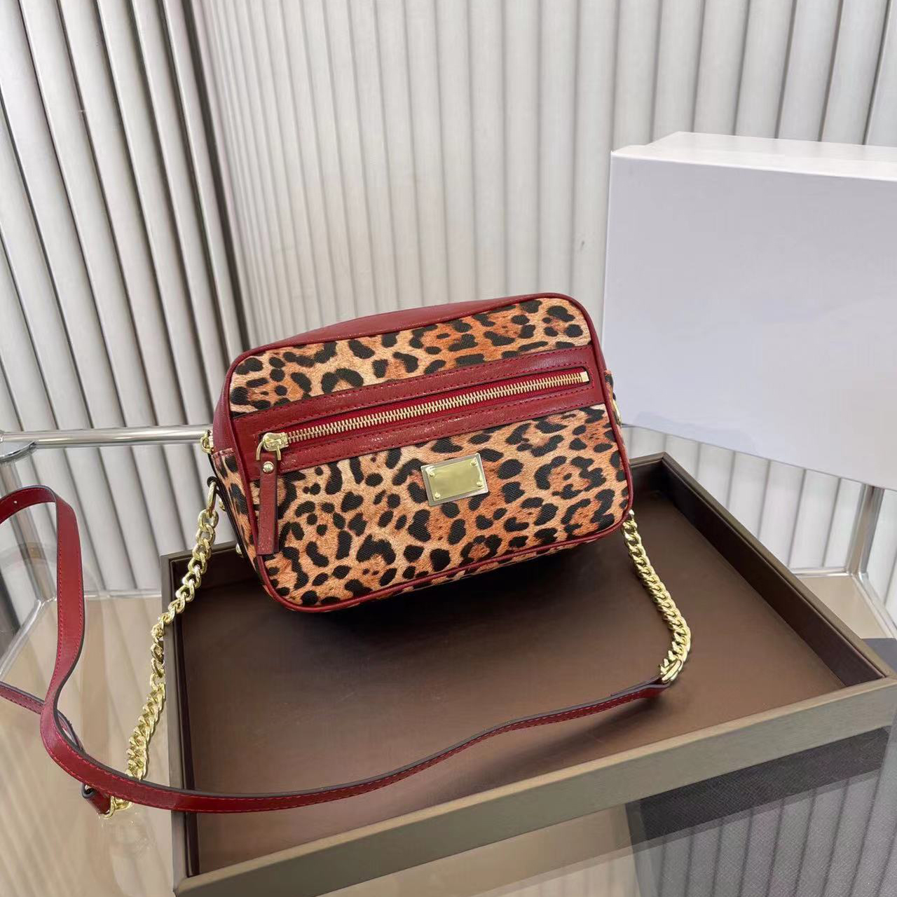 

Tops quality luxury designers bags handbags messengerbags single shoulder bags fashionable style women's boutique bag exquisite color matching, Customize