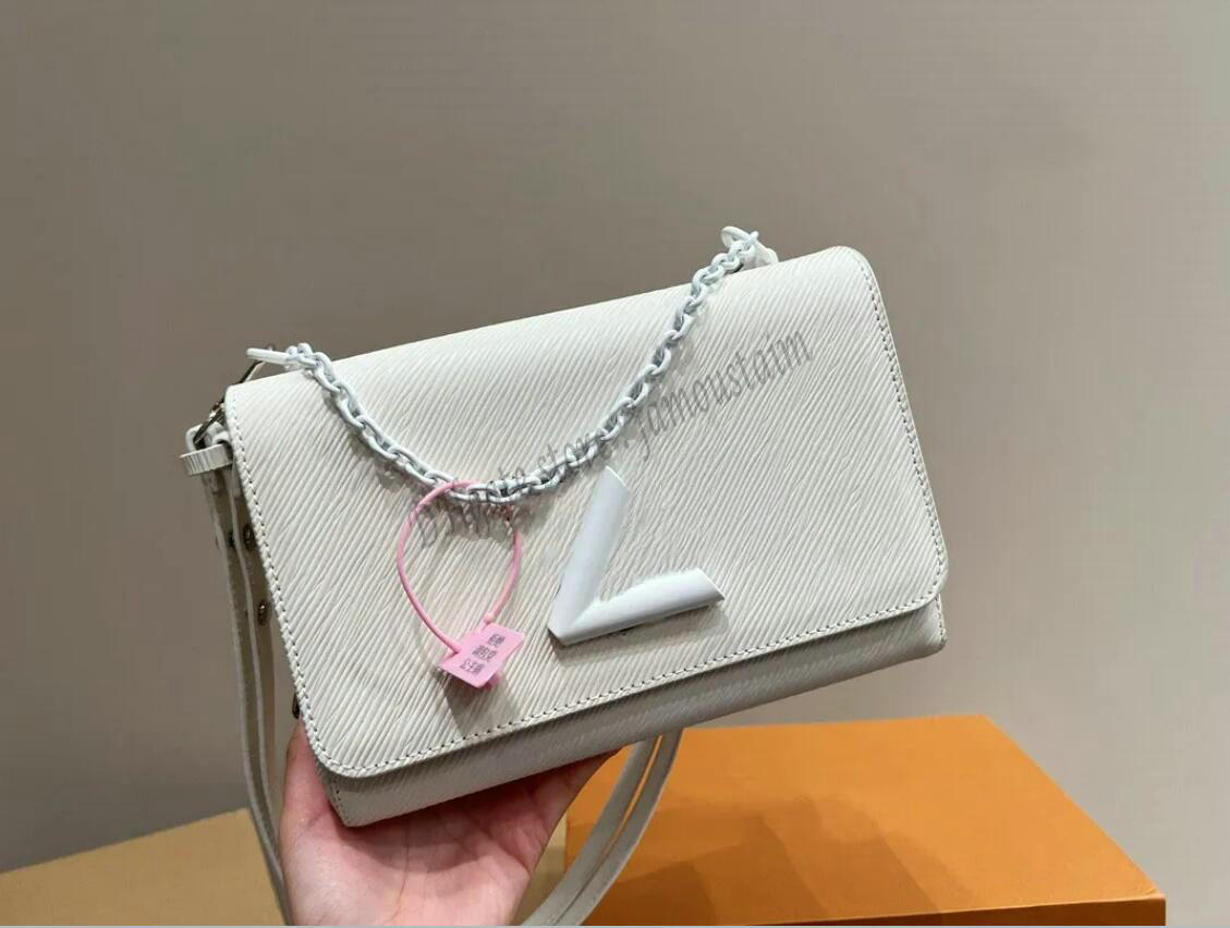 

Designer shoulder bag Luxury twist Crossbody bags small Handbags Designers Women fashion Totes bages chain V shaped buckle Wallet Simple Backpack, 02