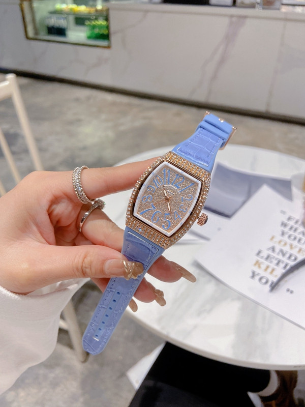 

WristWatches for 2023 Womens Watches Three stitches 32mm Quartz Watch Top Luxury Brand diamond lady accessories Tonneau shape Fashion FRANCK