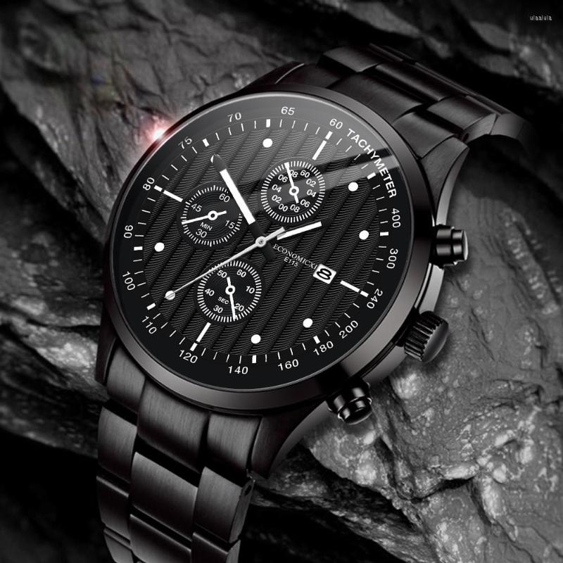 

Wristwatches High-end Black Watch For Men Luxury Business Quartz Wrist Watches Stainless Steel Digital Mens Mechanical