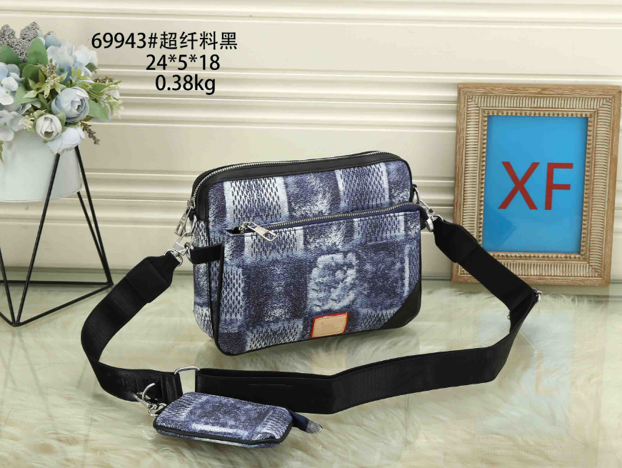 

Mens Handbags Leather TRIO Messenger Bags Luxury Shoulder Bag Make up Bag Designer Handbag Tote Mans Fashion