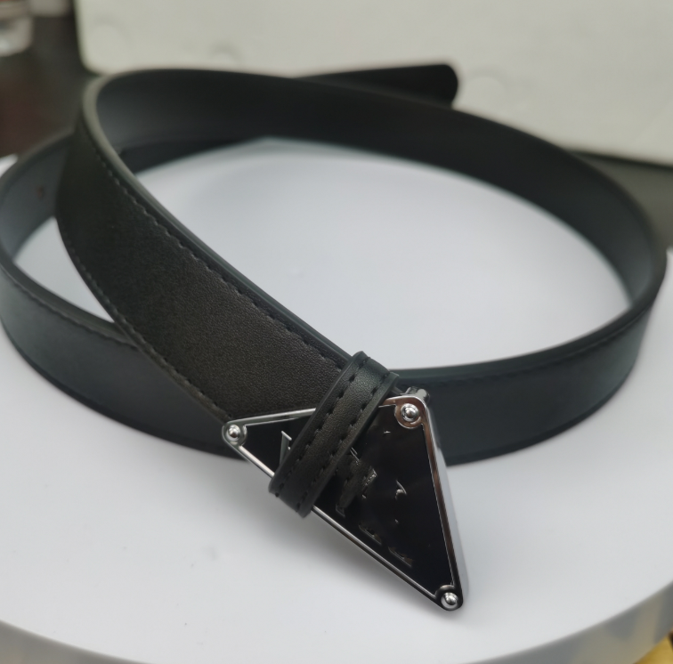 

High quality female belt designer belt triangle metal buckle leather leather casual fashion, Aspic