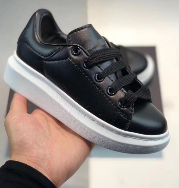 

Toddler Kids Designer Oversized Casual Shoes White Black Leather Luxury alexander mc queens Womens Espadrilles Trainers mcqueens Flats Lace Up Platform Sneakers