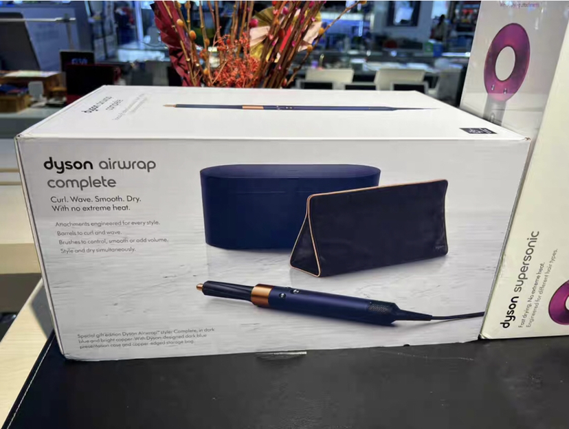 

6 dyson airwrap normal and 6 pink normal Hair Curler Professional Salon Tools