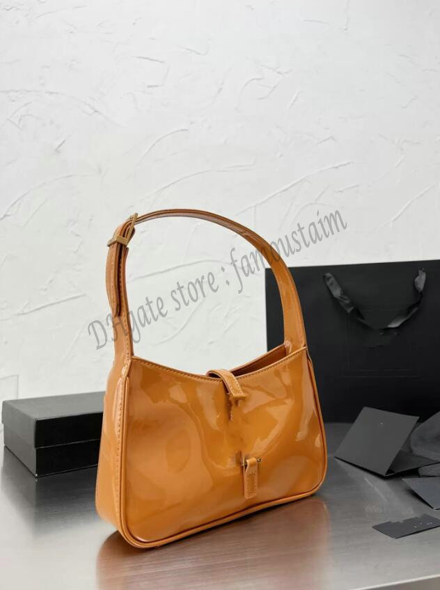

WF Classic Saddle Type One Shoulder Bag Ladies Handbag Luxury Party patent leather Underarm Bag Simple Backpack 25cm, 01