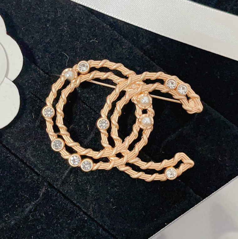 

Brand Figure Stamp Brooches Pins Copper Jewelry Pin Brooches Funny Desinger Womens Men Vintage Broochs lovers Wedding party Dress Accessories Gifts