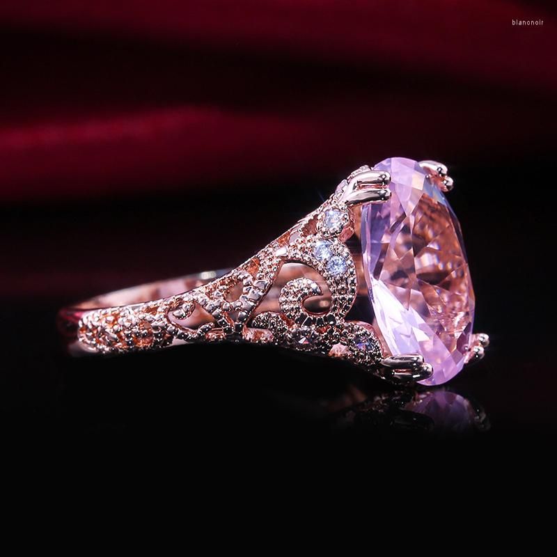 

Wedding Rings Romantic Rose Gold Oval Crystal Princess For Women Shine Pink CZ Stone Inlay