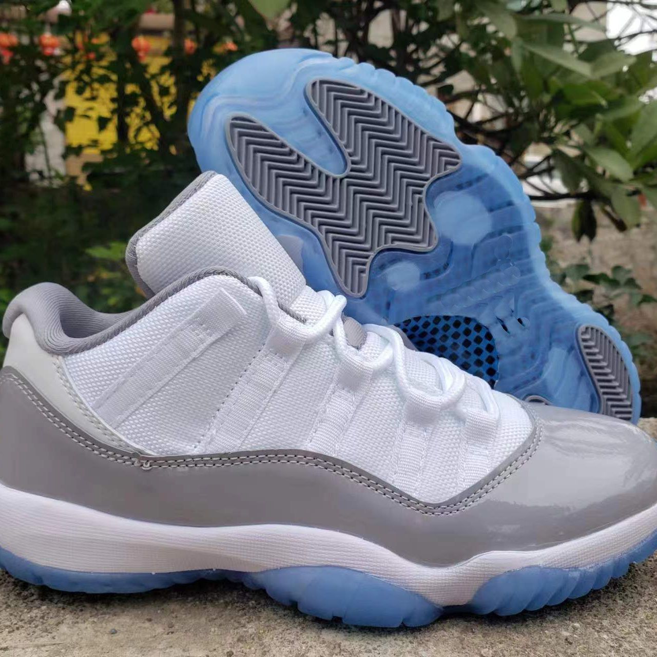 

2023 New 11 Low Cement Grey Basketball Shoes 11s Sports Sneakers Mens Womens, Gift
