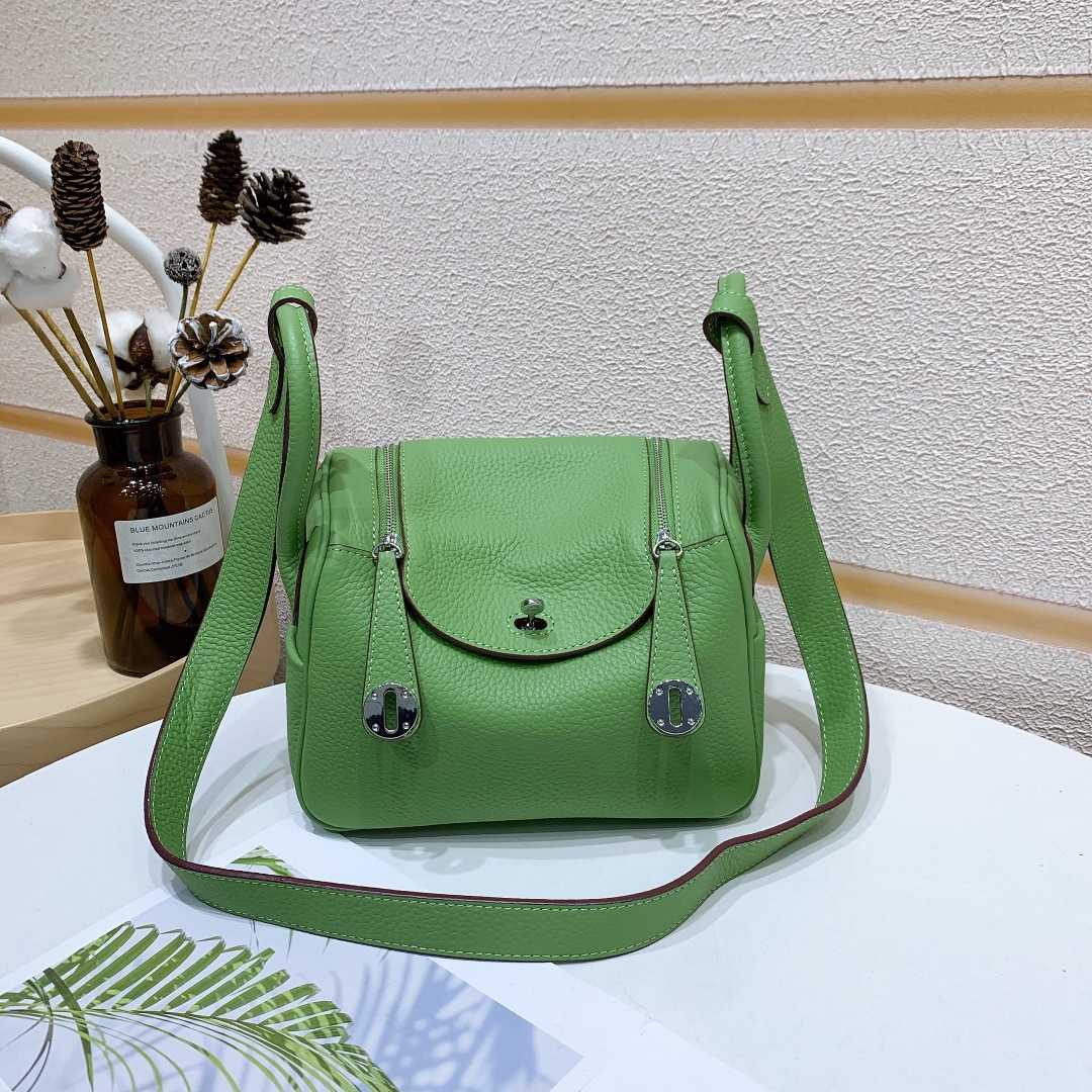 

Designer Original Luxury In Bags 2021 the new high-end fashion and versatility cow lear doctor Bao Lindi bag single-shoulder cross-body for women XIEC, White8