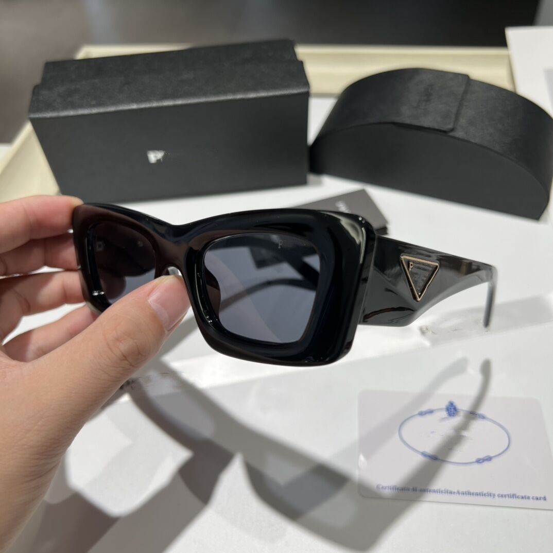 

2023 designer sunglasses classic women's shading Sun glasses goggles small frame cat-eye sunglasses Triangular signature