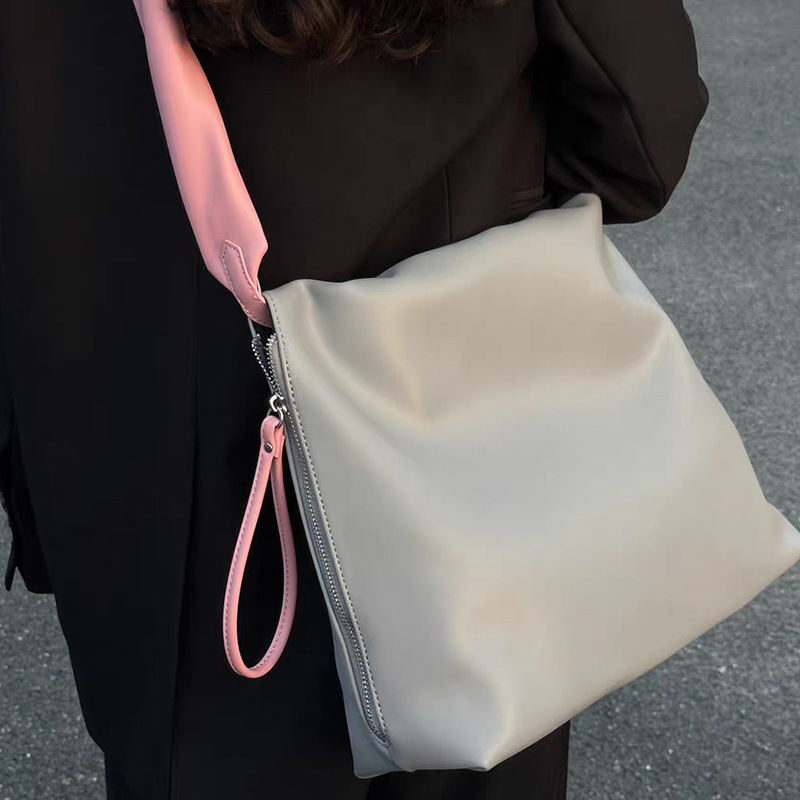 

Lazy soft leather shoulder bag for women's cross-body Tote bag Advanced color contrast underarm bag, Grey