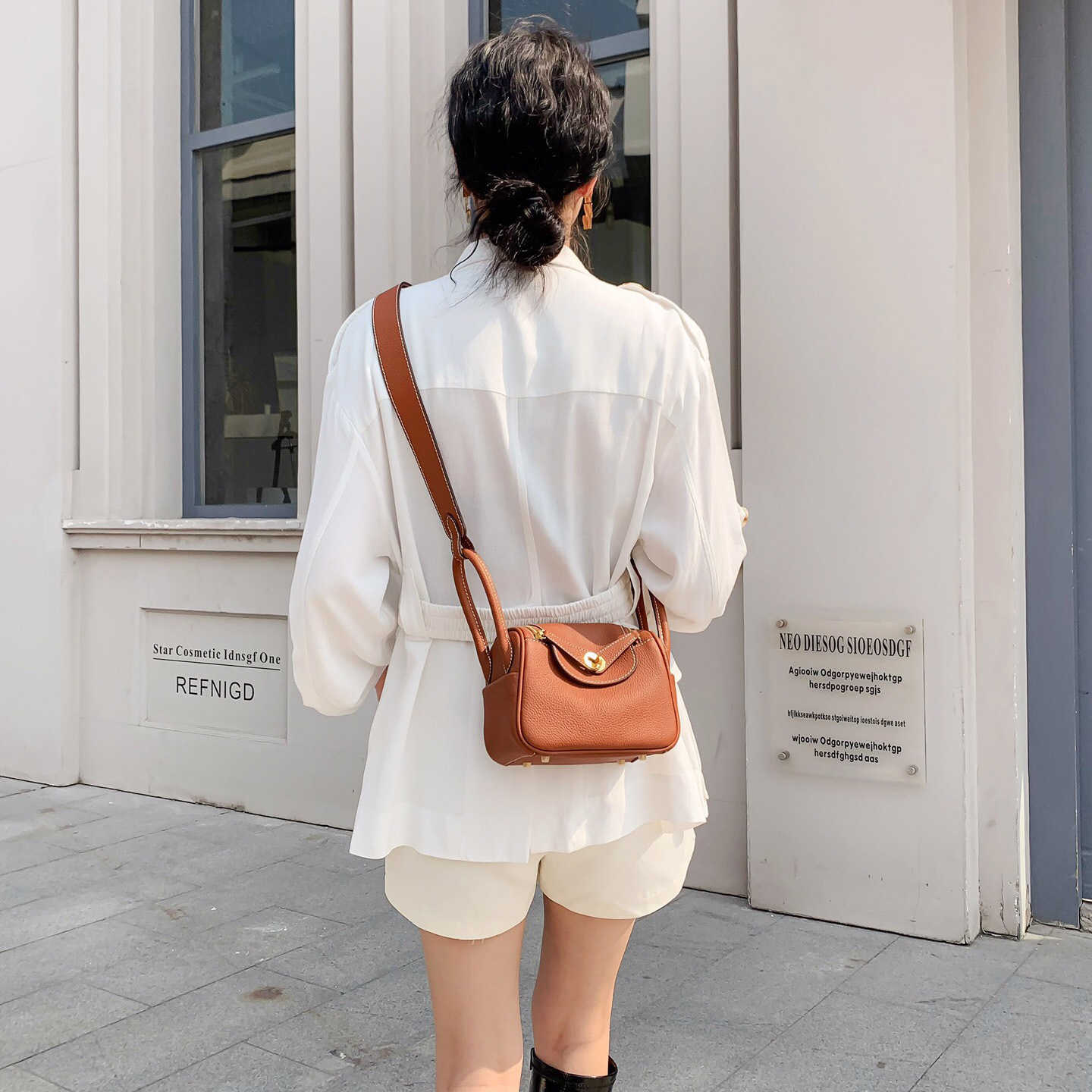 

New Original Designer Luxury Bags Lindys bag mini pillow wrap top layer togo cowhide women's single shoulder messenger doctor's YH4U, Linen blue