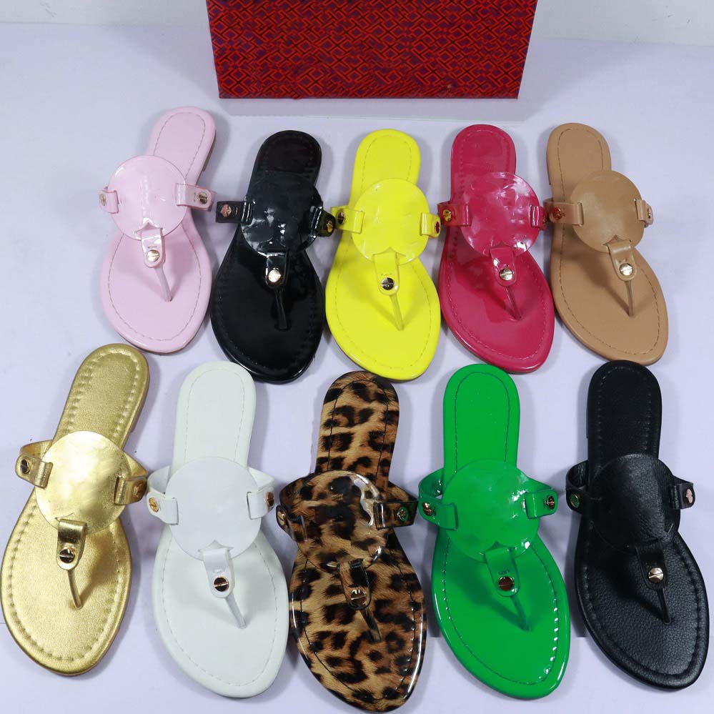 

Designer Sandals Women Slippers Genuine Leather Flat Beach Shoes 2023 Summer Outdoor Flip Flops Brown Black Yellow White Matte Slides Sandal with box, #8 patent