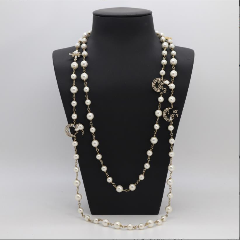 

Pendant Necklaces Fashion, light luxury, elegant temperament, autumn and winter coat sweater shirt, double-layer pearl crystal women's sweater chain