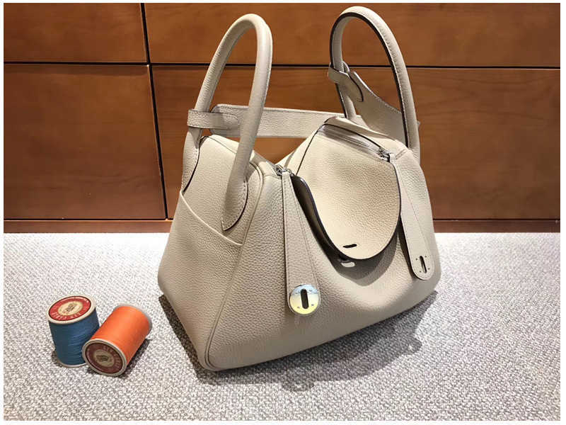 

Designer Original Luxury Lychee Bags grain Lindys bag Large capacity doctor Leather women Cowhide pillow Portable one shoulder messenger E17N, Black6