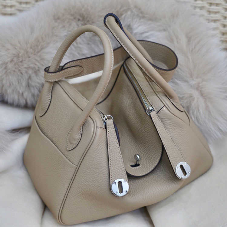 

Bag2023 Luxury Bags Original Designer classic tc head layer cowhide Lindys bag doctor women one-shoulder portable medicine WX5Z, Milky silver buckle