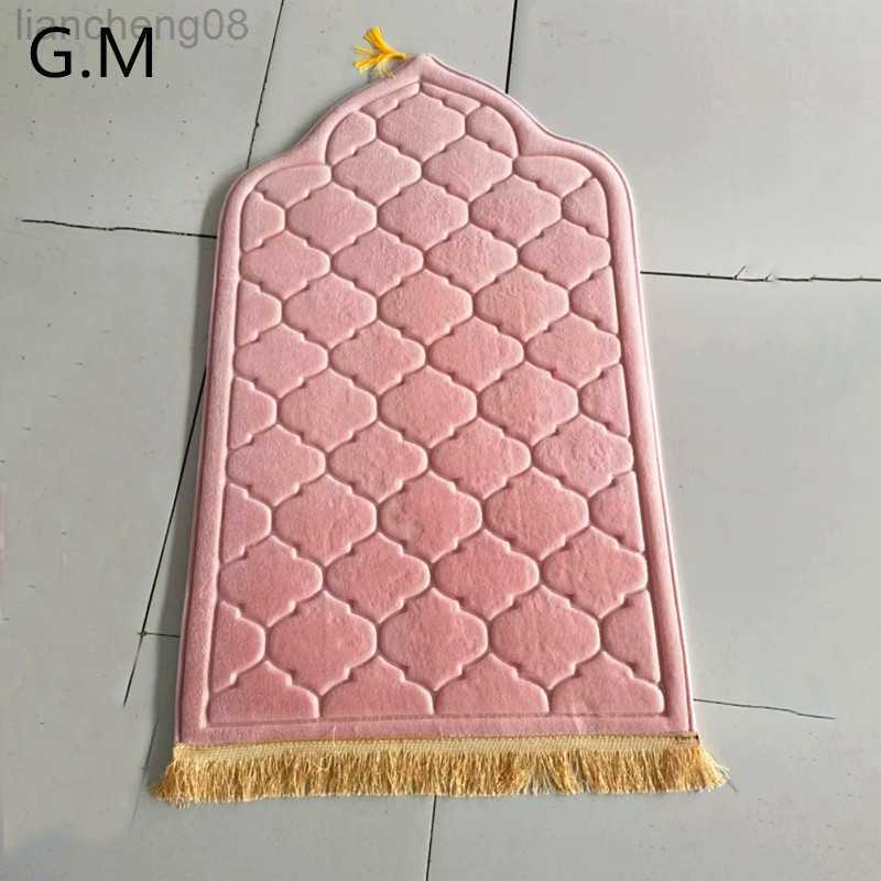 

Carpets Prayer Mat for Muslim Ramadan Flannel Carpet Worship Kneel Embossing Floor Carpets Non-slip Soft Portable Travel Prayer Rug W0310, Gray style1