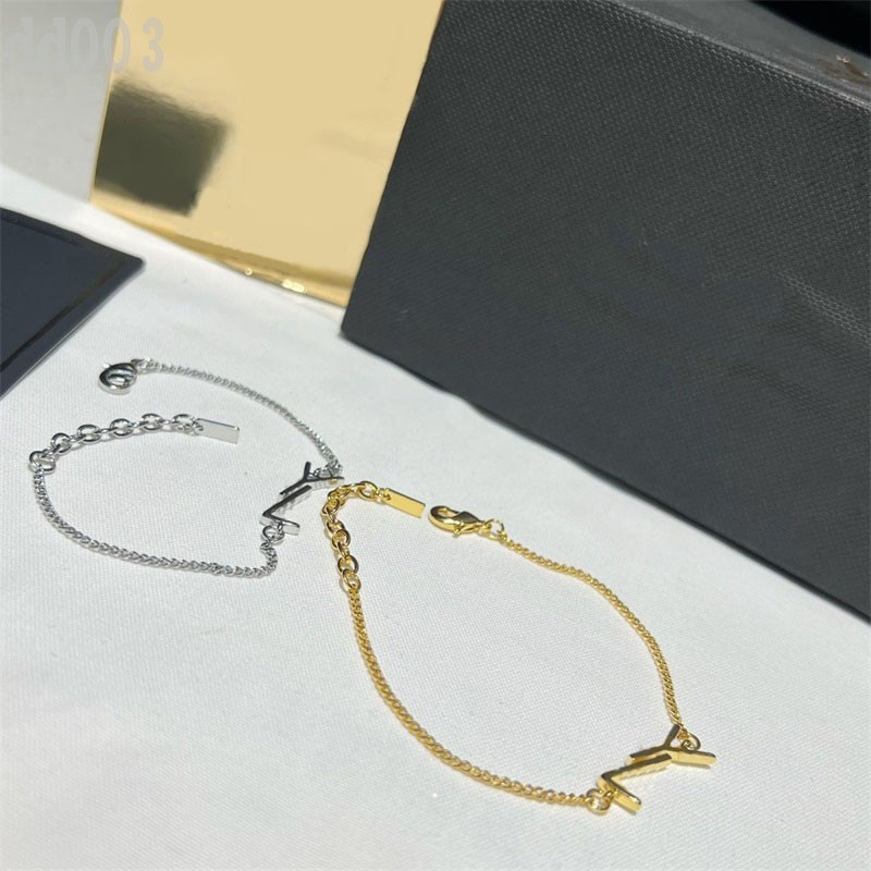 

Exquisite plated gold bracelet copper chain Bracelets Designer for Women vintage multicolour simplicity business letter charm bracelet