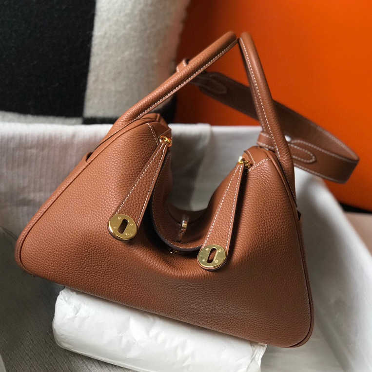 

Litchi Luxury Bags Original Designer grain togo cow leather handmade Lindys bag women's trend large capacity cross-body shoulder pillow G18A, Light grey