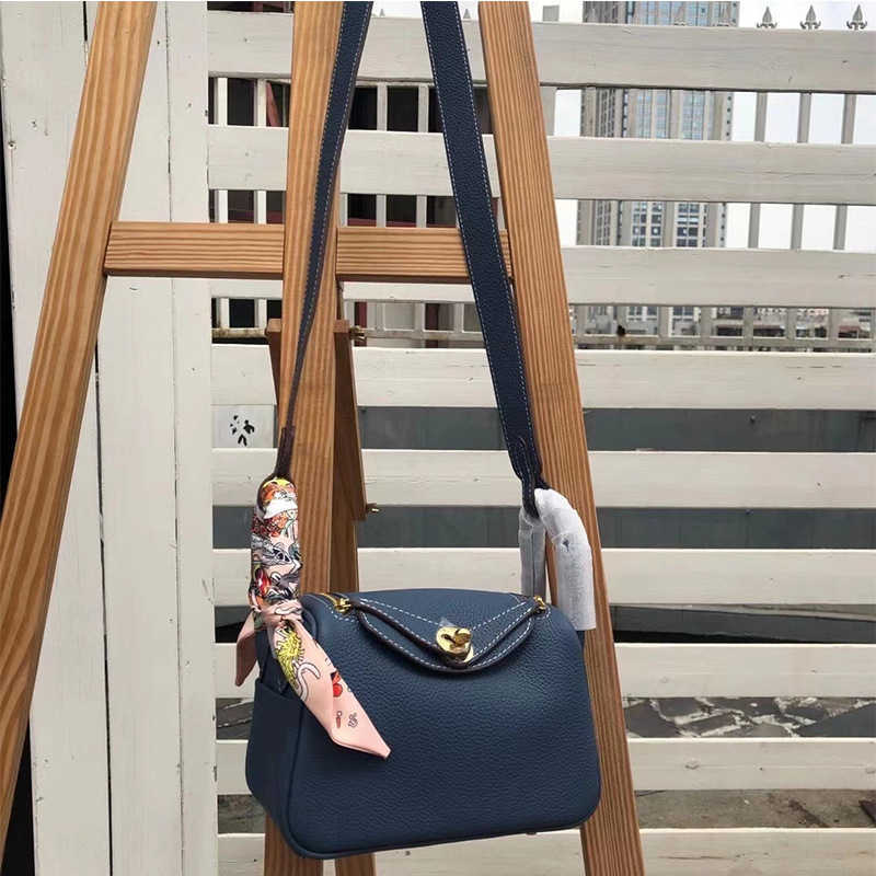 

Bags Original Designer 2023 Luxury new Lindys bag mini pillow leather top layer cowhide women's single shoulder cross-body portable doctor GP7C, Black6