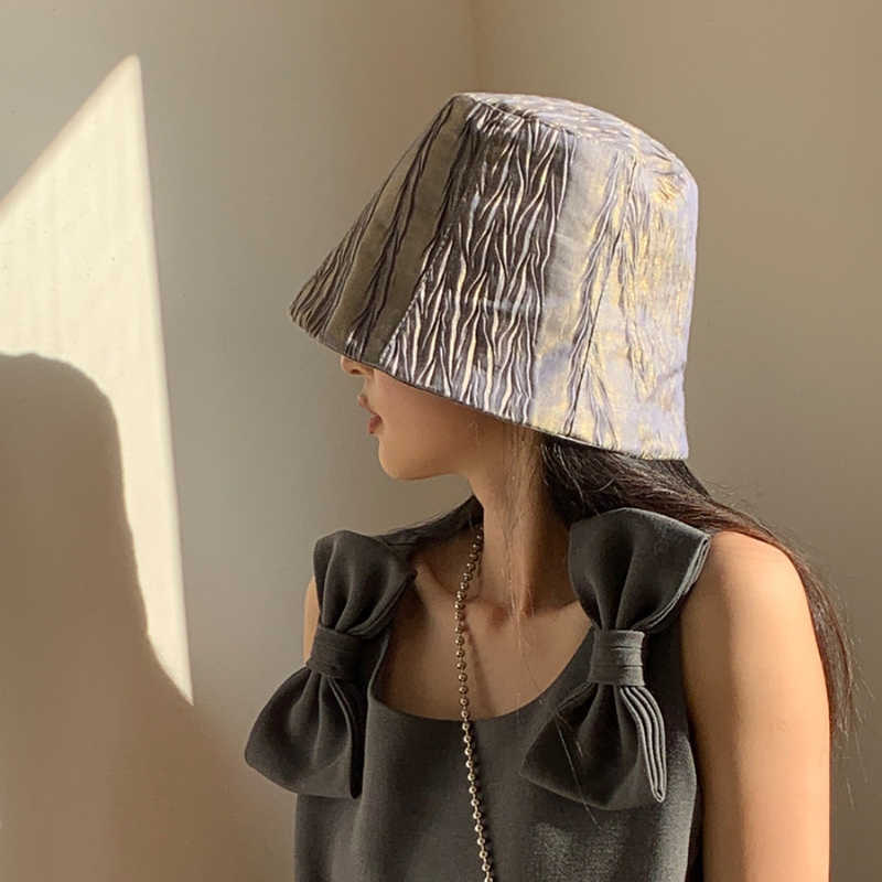 

HBP Brim Hats Japanese Niche Wide Designer Bucket Hat High-quality Personality Fisherman Cap Summer Sunscreen All-match Women's Hats Shade P230311, Silver grey