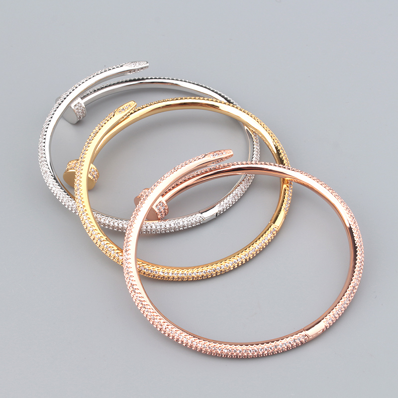 

Wedding Bracelets Women Man 18k Gold Plated Cuff Bracelet Full Diamond Nail Bracelet Love Jewelry For Valentine's Day Gift