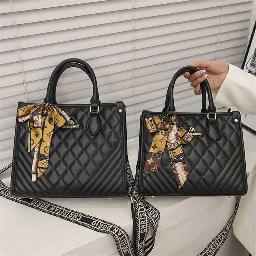 

handbag 2023 Fashion women's bag leather quality Handbag lattice texture Backpack Women's wide shoulder strap Shoulder Messenger Large Capacity portable Tote Bag, Large black with brown