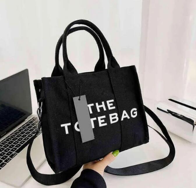 

2023 Marc The Tote Bag Famous Designer Cool Practical Large Capacity Shoulder Handbag Women Great Coin Purse Crossbody Casual Square Canvas Wallet Y062109