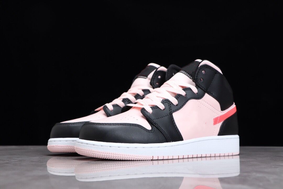 

Classic Original Quality Jumping 1s Basketball Shoes 2023 Wholesale Jumpman 1 Mid Atmosphere Black-Infrared 23 Athletics Designer Sports